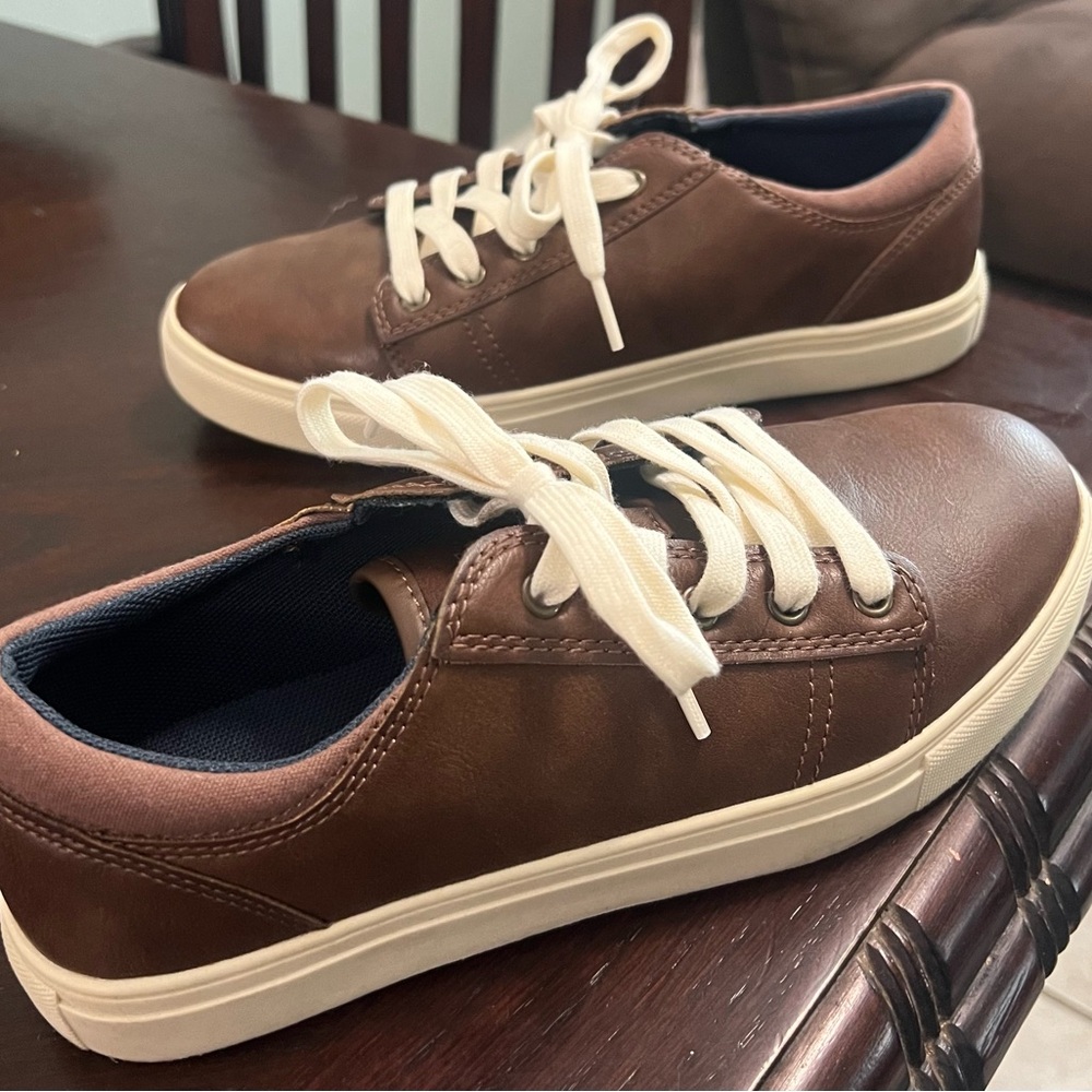 West Harris “Brentley” Brown Leather shoes size 4Y